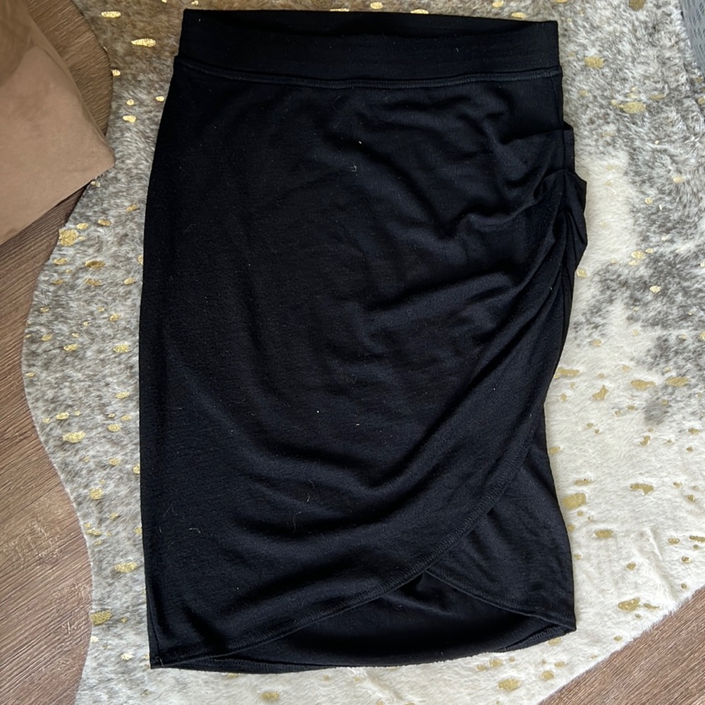 Size small Aritzia Wilfred Free asymmetrical midi length black skirt